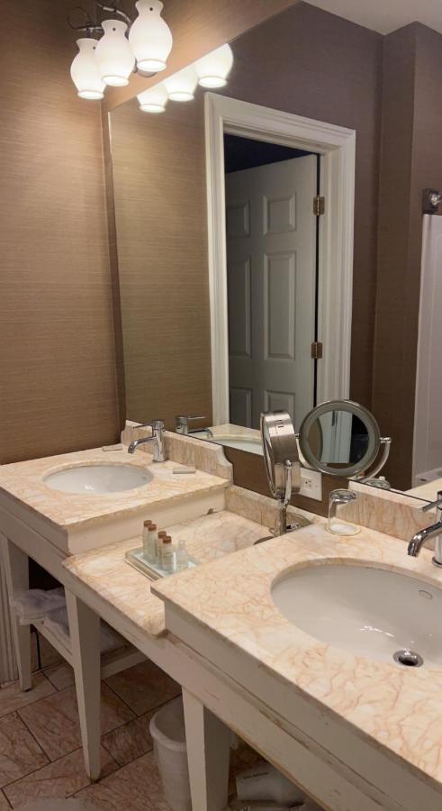 Rocky River Inn New Milford Екстериор снимка